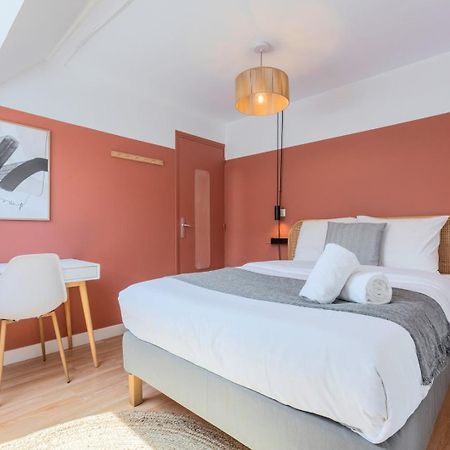 Bright 3-Bedroom 2-Bathroom Flat Lille Kültér fotó